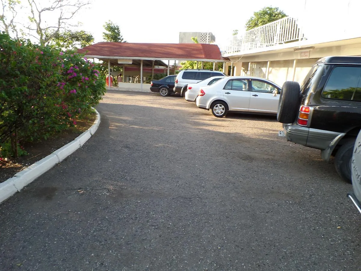 Sky Club @ Montego Bay Club Resort 0*,  자메이카